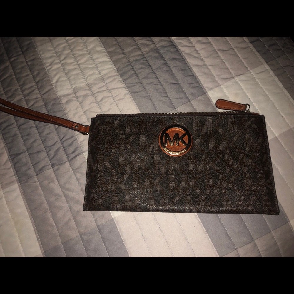 Michael Kors Wristlet
